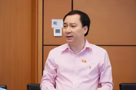 Đại biểu Vũ Văn Tiến: Khơi thông phát triển kinh tế biển, kiểm soát rủi ro