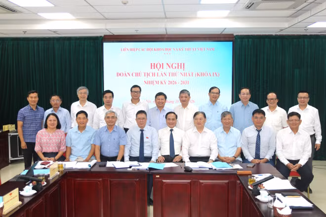 Hội nghị Đoàn Chủ tịch Liên hiệp hội Việt Nam lần thứ Nhất