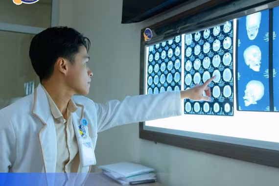 Hôn mê sâu sau chấn thương sọ não, nam thanh niên 19 tuổi hồi phục