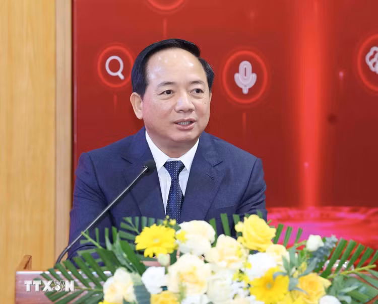 trinh-van-quyet-2.jpg