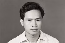 Từ đống sắt vụn, người thầy dựng phòng thí nghiệm máy điện đầu tiên