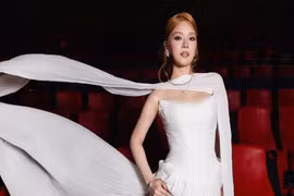 Hành trình của Hoàng Yến Chibi từ ca sĩ đến diễn viên chuyên nghiệp
