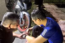 Công an Huế cứu sống nam thanh niên nhảy cầu trong đêm