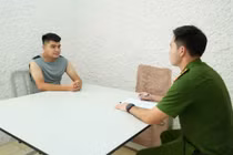 Nghĩa tại cơ quan Công an.