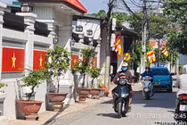 Hà Nội: Lấn chiếm vỉa hè làm nơi buôn bán, để cây cảnh