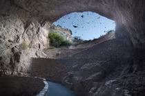 Khám phá thế giới ngầm khổng lồ dưới sa mạc New Mexico
