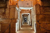 Khám phá bí ẩn dưới sàn đấu Colosseum khiến khảo cổ học kinh ngạc