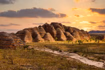 Vẻ đẹp siêu thực của Vườn quốc gia Purnululu ở Australia