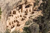 Điều gì khiến người Anasazi rời bỏ những thành phố đá?