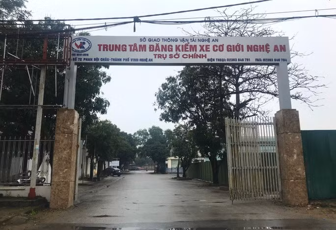 Trụ sở Trung tâm Đăng kiểm xe cơ giới 3701S Nghệ An. Trụ sở Trung tâm Đăng kiểm xe cơ giới 3701S Nghệ An.