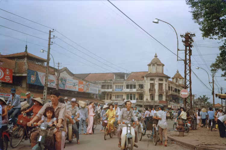 Loat anh dac biet ve TP HCM nam 1990 cua Marc Yablonka