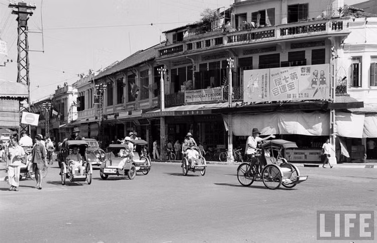 Loat anh sac net ve cuoc song o Cho Lon nam 1950-Hinh-4