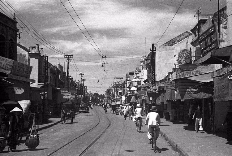 Ảnh cực quý về phố Hàng Đào ở Hà Nội trăm năm trước - Hình 12 Anh cuc quy ve pho Hang Dao o Ha Noi tram nam truoc-Hinh-12