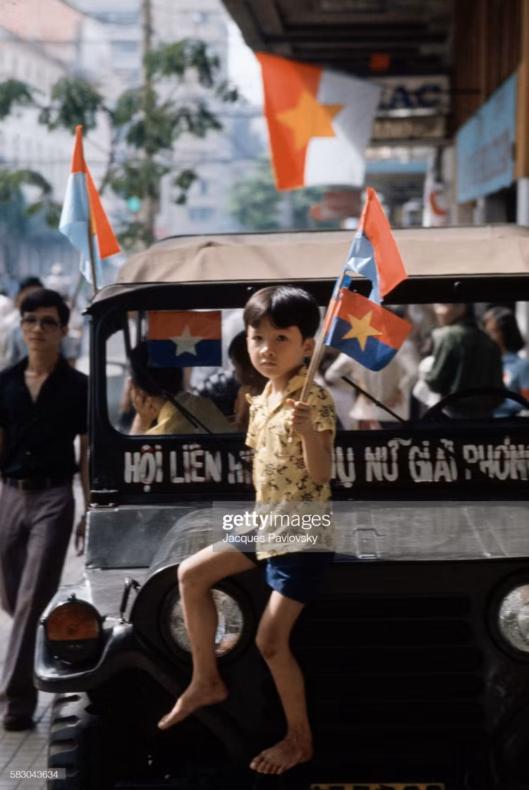 Sai Gon ngay 30/4/1975 qua anh doc cua nhiep anh gia Phap-Hinh-10