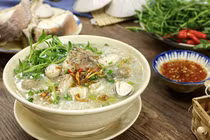 Cháo ám Trà Cổ, đặc sản hải sản độc đáo của Quảng Ninh