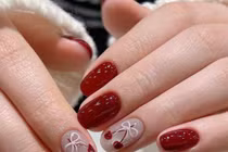 Gợi ý mẫu nail 'hai trong một' cho mùa Valentine và Tết