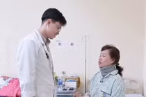 Đánh thức đôi tay tê lặng sau phẫu thuật thoát vị đĩa đệm cột sống cổ