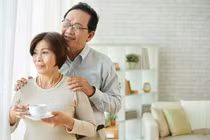 Có nên trao hết tài sản cho con để đổi lấy chỗ dựa tuổi già?
