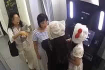 Xác minh vụ du khách Hàn Quốc xô xát trong tiệm photobooth