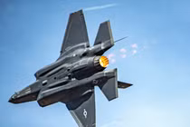 F-35 chật vật trên con đường thống trị bầu trời, hiệu quả tác chiến bỏ ngõ