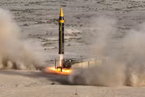 Mỹ chuẩn bị khả năng trả đũa của Iran trong 48 giờ tới