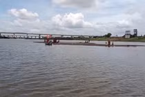 Tắm sông, 5 người trong một gia đình đuối nước tử vong