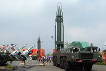 Xe tăng T1 do Việt Nam chế tạo sẽ được trưng bày tại triển lãm quốc phòng