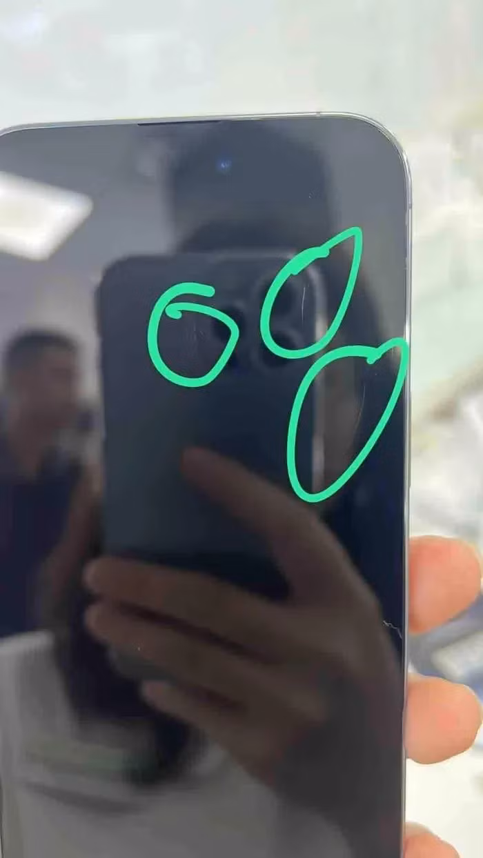 iPhone 14 Pro Max tim dinh loi troc son, iFan that vong-Hinh-2