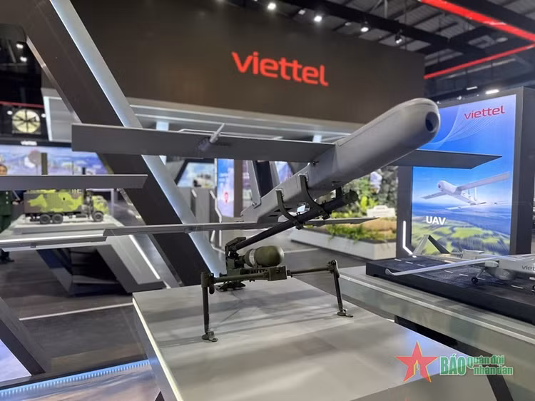 Dan UAV hien dai cua Viet Nam gop mat tai Vietnam Defense Expo 2024-Hinh-3