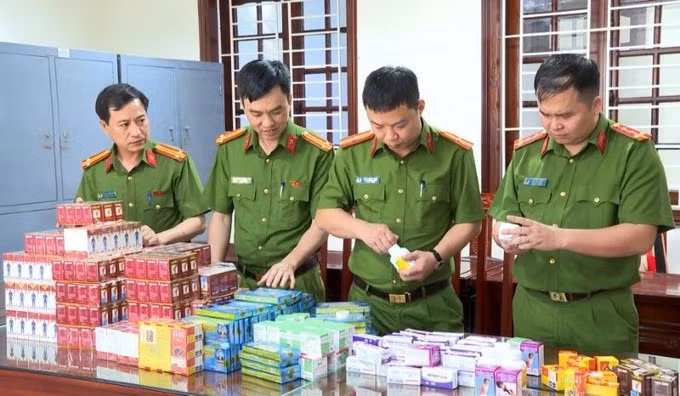 Bộ Y tế yêu cầu kiểm tra, xử lý thực phẩm giả Bo Y te yeu cau kiem tra, xu ly thuc pham gia