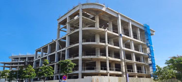 Da Nang: Dat vang 4 mat tien bo hoang giua trung tam thanh pho