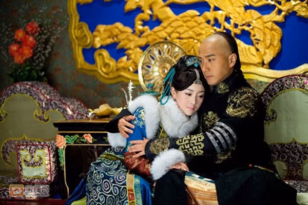 Chuyen tinh dep cua vi vua tha bo giang son chu khong bo my nhan-Hinh-4