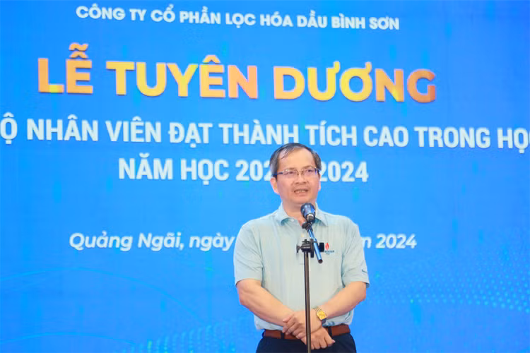 BSR to chuc tuyen duong con cua CBCNV co thanh tich cao trong hoc tap