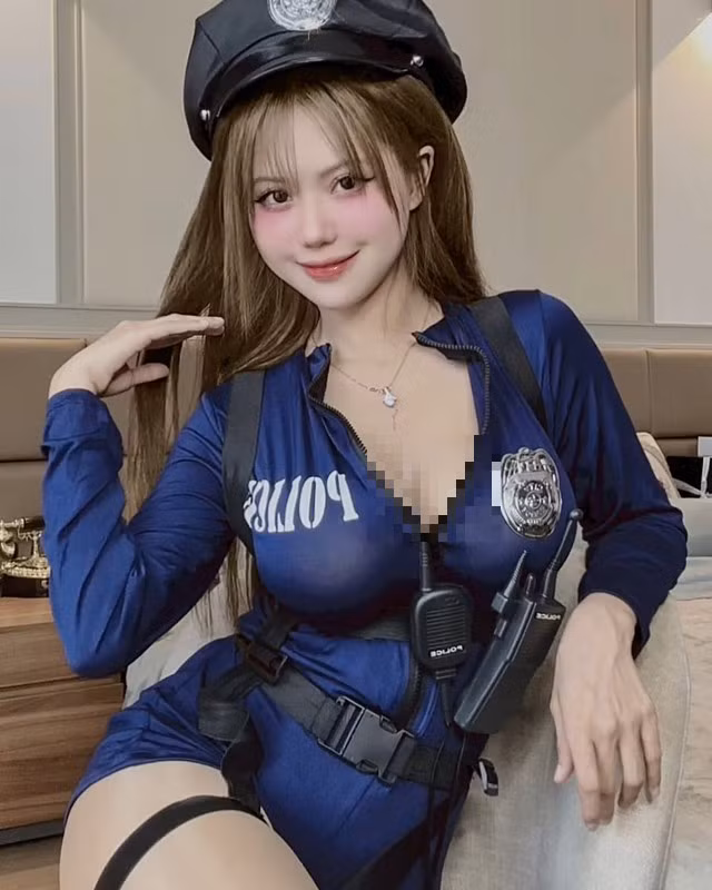 Nữ streamer đẹp không góc chết, cộng đồng game thủ “đứng ngồi không yên“ - Hình 6 Nu streamer dep khong goc chet, cong dong game thu “dung ngoi khong yen“-Hinh-6
