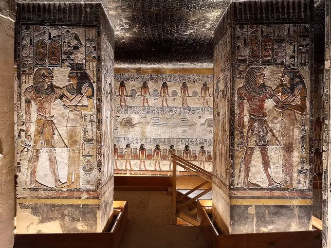 Bi an buc tuong “bat kha thi” mieu ta nguoi la om pharaoh Ai Cap-Hinh-7