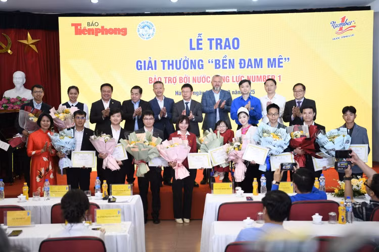 Giải thưởng “Bền Đam Mê”: Hai câu chuyện chung một ngọn lửa đam mê Giai thuong “Ben Dam Me”: Hai cau chuyen chung mot ngon lua dam me
