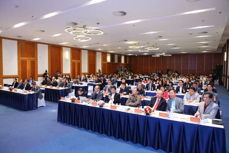 Meey Group lần thứ 3 được vinh danh tại Diễn đàn bất động sản Meey Group lan thu 3 duoc vinh danh tai Dien dan bat dong san