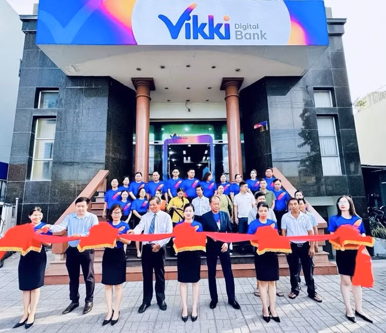 Cac dia diem kinh doanh VIKKI dong loat mo cua voi dien mao moi