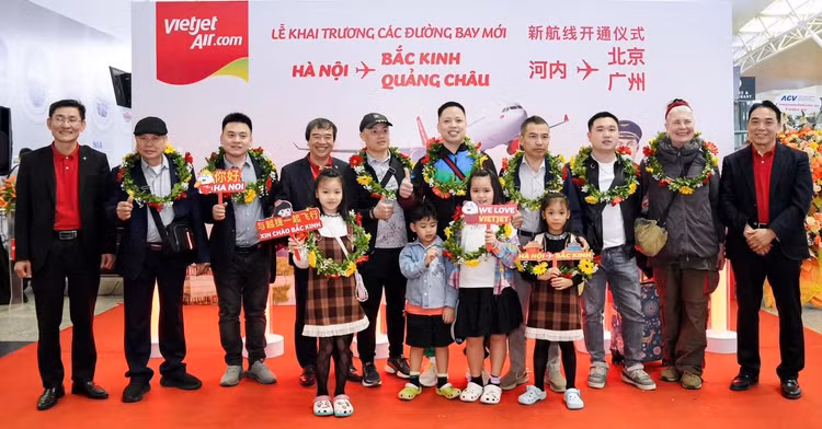 Khai truong 4 duong bay Ha Noi, TP HCM voi Bac Kinh, Quang Chau-Hinh-2