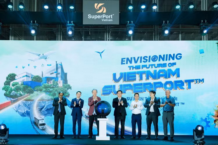 “Siêu cảng” ICD Vĩnh Phúc hướng thành cảng logistics xanh đầu tiên Châu Á “Sieu cang” ICD Vinh Phuc huong thanh cang logistics xanh dau tien Chau A
