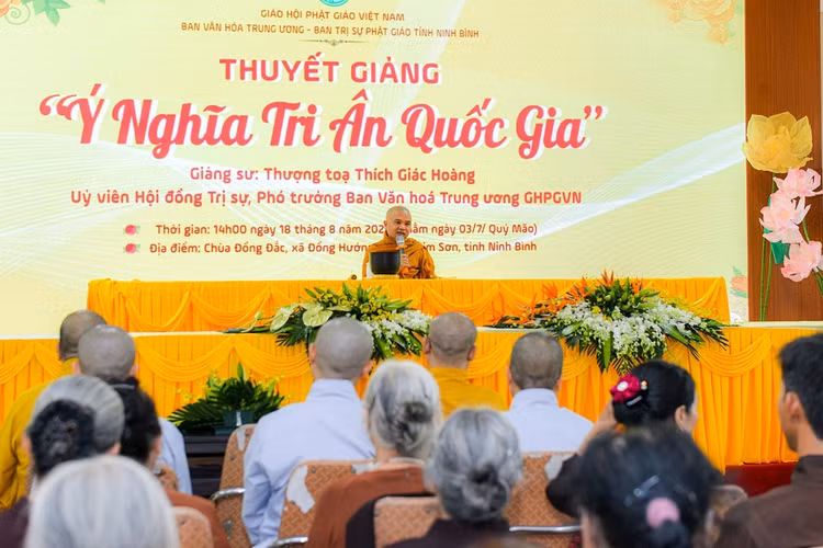 Lễ hội Vu Lan báo hiếu 2023: Tri ân gia đình có công với cách mạng - Hình 6 Le hoi Vu Lan bao hieu 2023: Tri an gia dinh co cong voi cach mang-Hinh-6