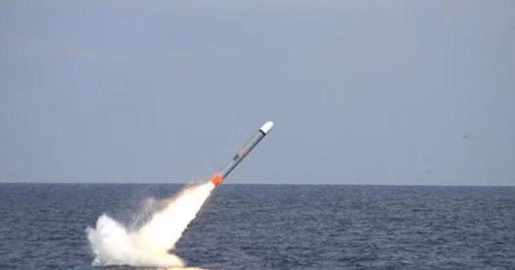Tomahawk: Tên lửa hành trình “siêu lợi hại” với tầm bắn “siêu khủng” - Hình 14 Tomahawk: Ten lua hanh trinh “sieu loi hai” voi tam ban “sieu khung”-Hinh-14