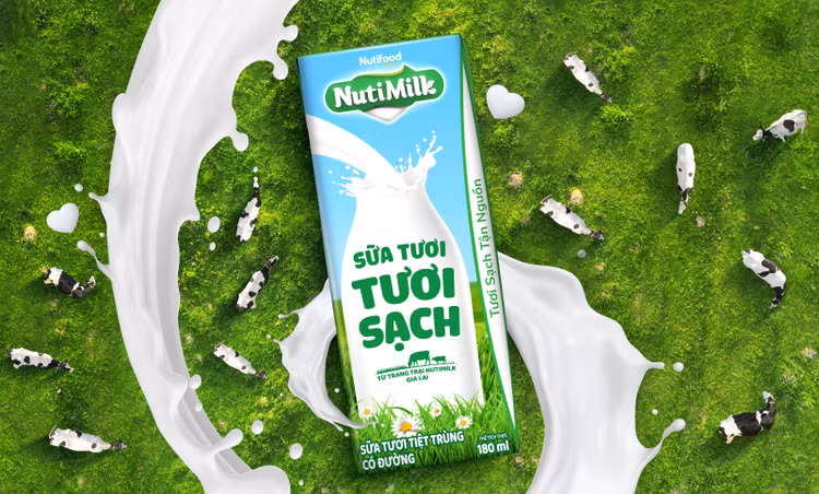 Sua Tuoi Tuoi Sach NutiMilk dinh duong chuan cao chao san voi dien mao bat mat