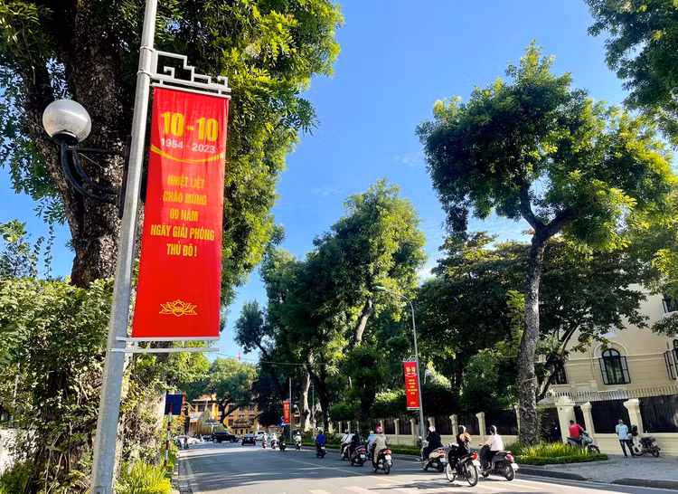 Thời tiết ngày 10/10: Bắc bộ trời nắng, Nam Bộ tiếp tục mưa dông Thoi tiet ngay 10/10: Bac bo troi nang, Nam Bo tiep tuc mua dong