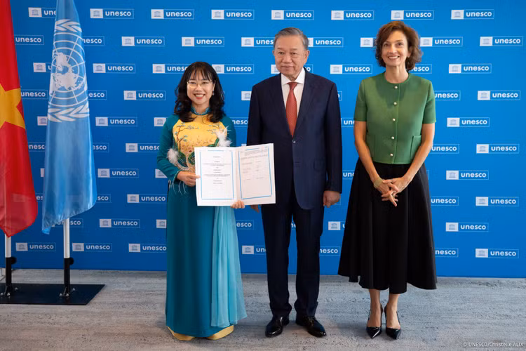 VinUni chính thức đảm nhận vị trí UNESCO CHAIR đầu tiên tại Việt Nam VinUni chinh thuc dam nhan vi tri UNESCO CHAIR dau tien tai Viet Nam