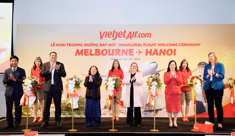 Vietjet khai trương đường bay kết nối Melbourne với Hà Nội - Hình 8 Vietjet khai truong duong bay ket noi Melbourne voi Ha Noi-Hinh-8