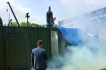 [GALLERY] Đức giới thiệu container "tử thần" phóng hàng loạt UAV tuần kích