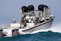 Mỹ làm thế nào để rà phá thủy lôi ở eo biển Hormuz?