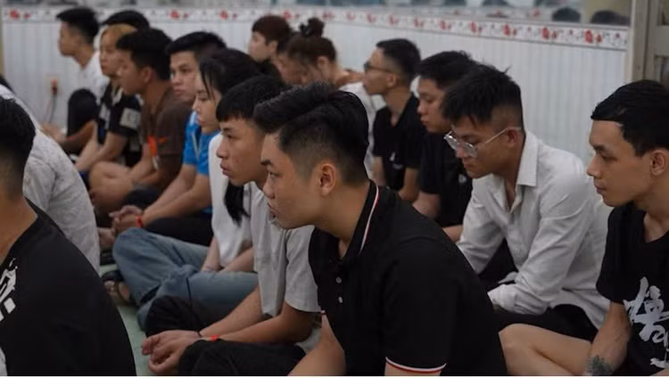 TP HCM: Triệt phá đường dây ma túy xuyên biên giới, thu giữ số lượng khủng - Hình 4 TP HCM: Triet pha duong day ma tuy xuyen bien gioi, thu giu so luong khung-Hinh-4