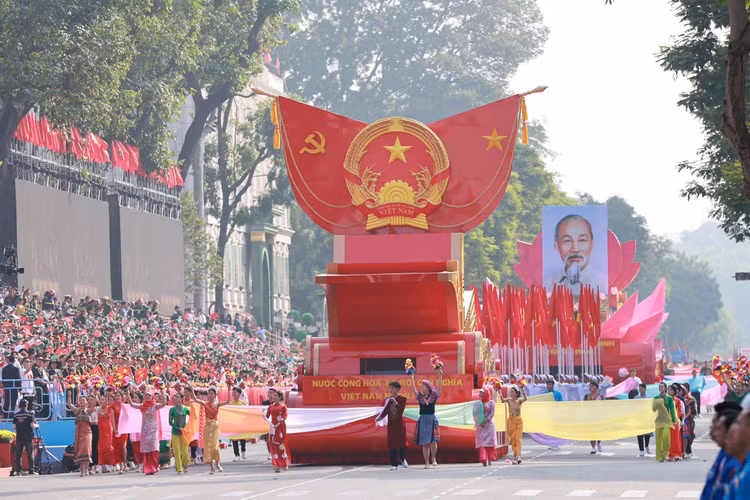 Lời cảm ơn của Ban Chỉ đạo Trung ương kỷ niệm các ngày lễ lớn và TP HCM - Hình 2 Loi cam on cua Ban Chi dao Trung uong ky niem cac ngay le lon va TP HCM-Hinh-2